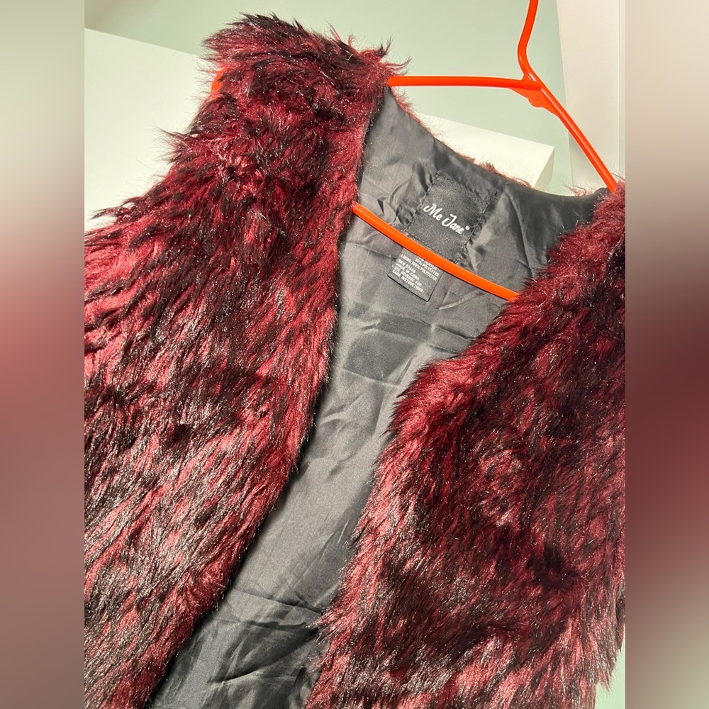 Bloomingdale’s ladies Faux Fur Vest Women's Size M